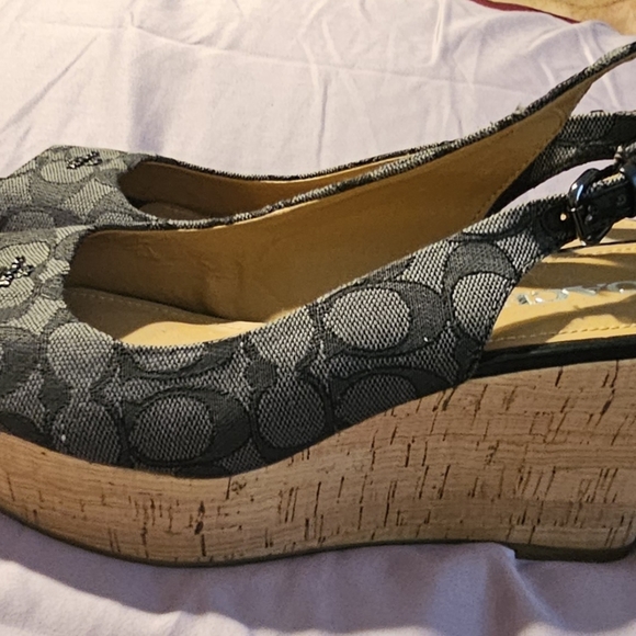 Coach Wedges - Picture 3 of 4